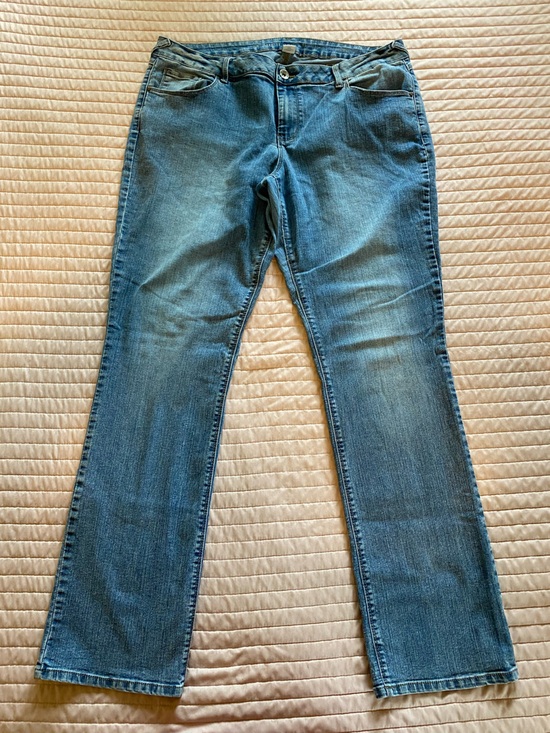 Natural Reflections Denim - Natural Reflections Straight Leg Jeans - Light to Medium Blue Wash